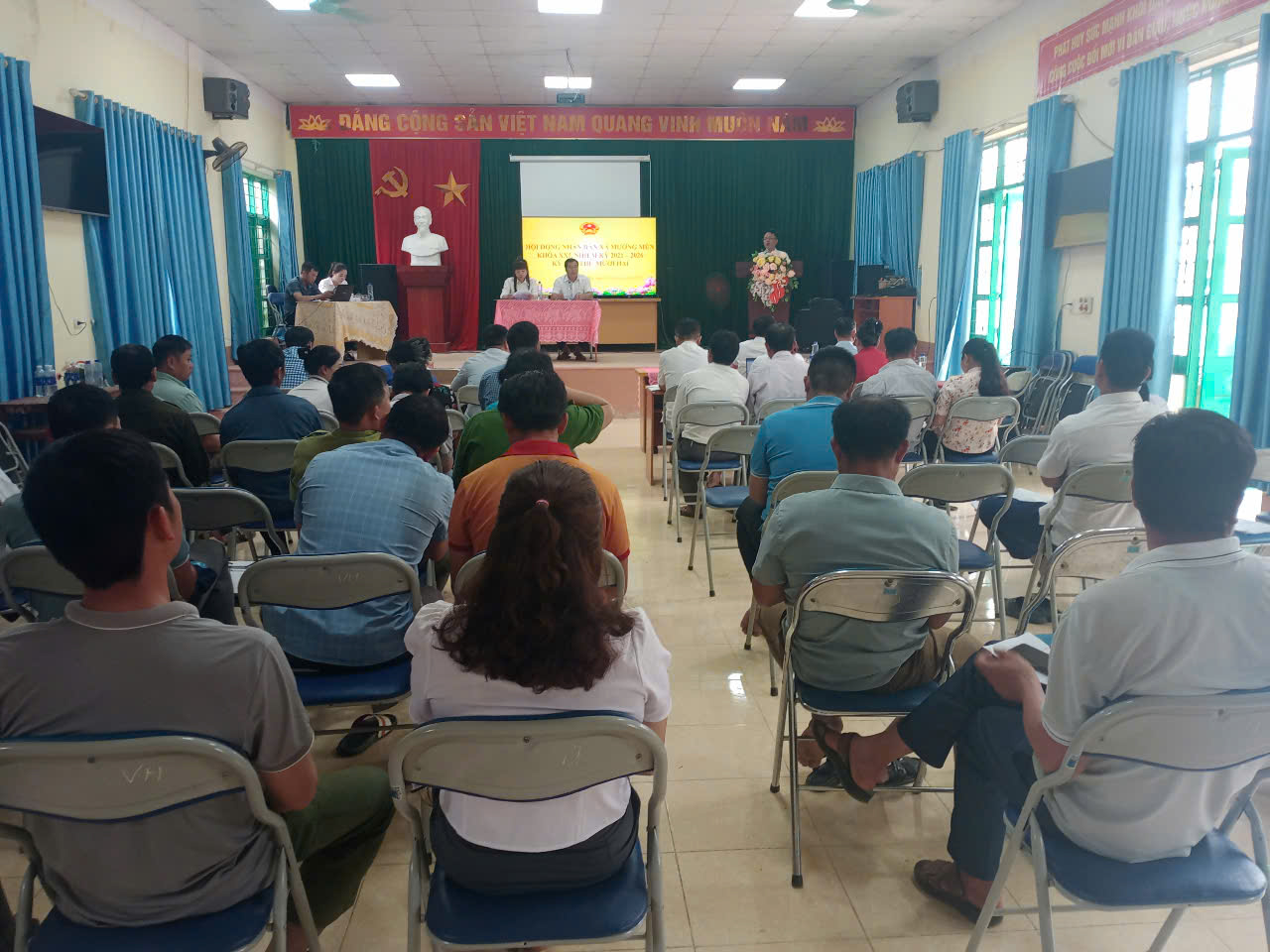 Kỳ họp thứ mười hai HĐND xã khóa XXI, nhiệm kỳ 2021 2026 của HĐND xã Mường Mùn